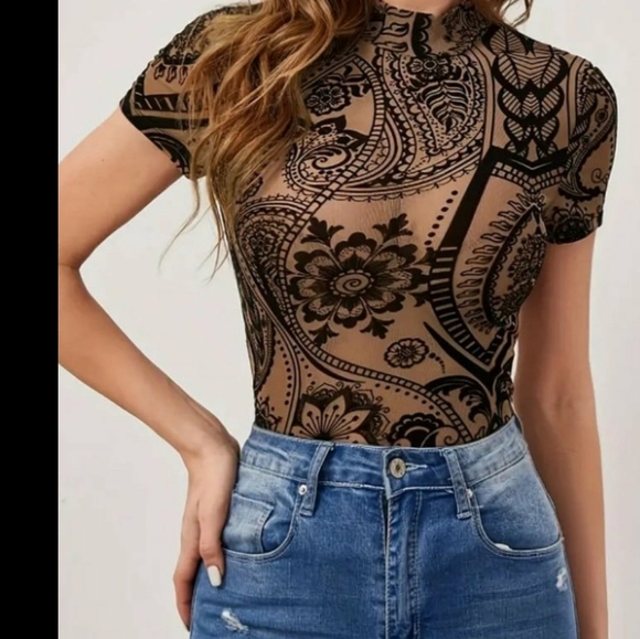 boutique Tops - Womens blouse